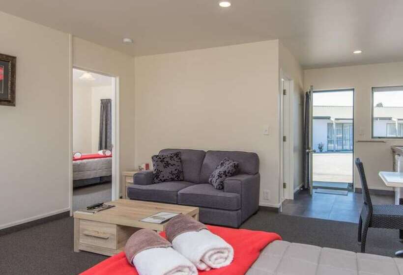 Greenwood Park Motel