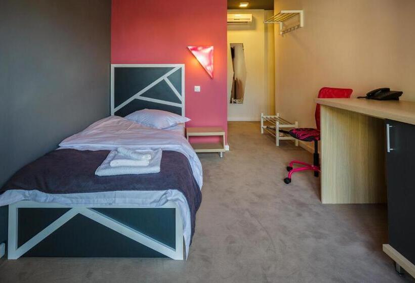 Net Hotel Pitesti