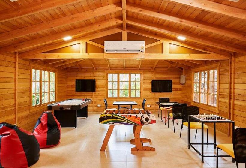 リゾートホテル Sterling Anaikatti