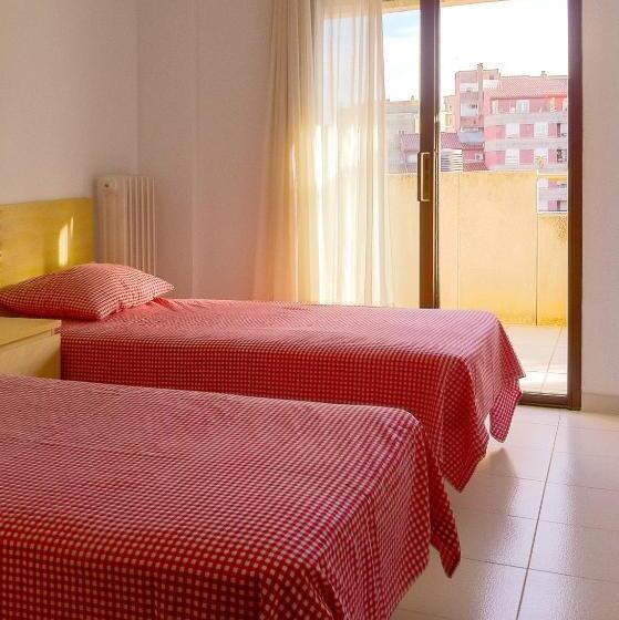 Résidencia Universitària Pare Claret   Hostel