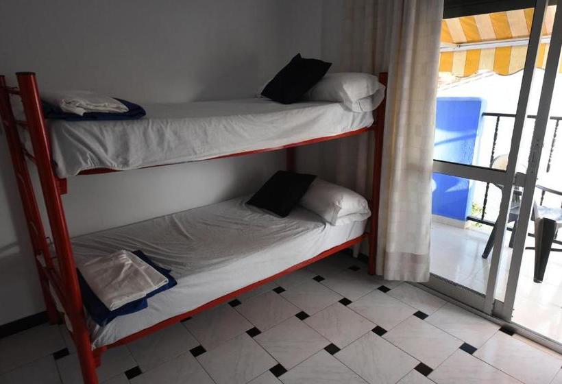 Torre De La Victoria Hostel