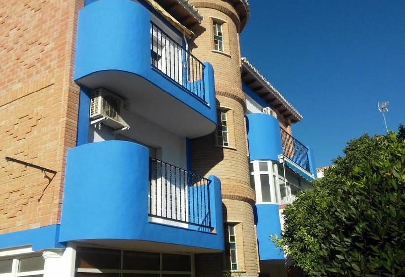 Torre De La Victoria Hostel