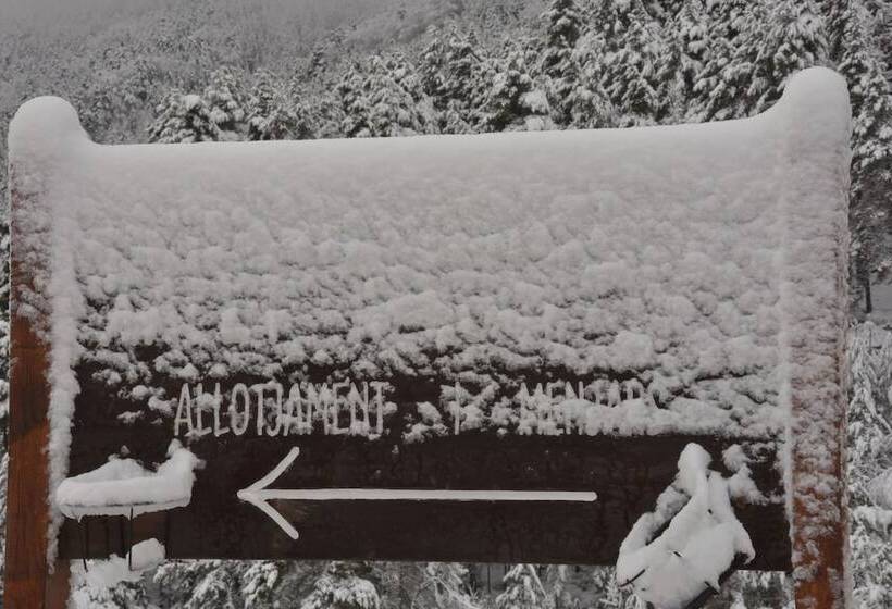 Xalet Refugi U.e.c. Hostel