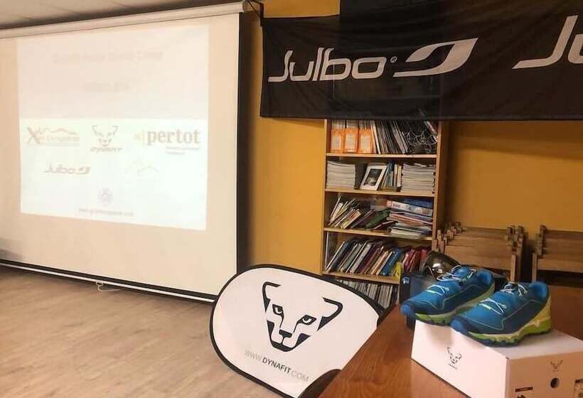 Xalet Refugi U.e.c. Hostel