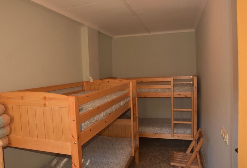 Xalet Refugi U.e.c. Hostel