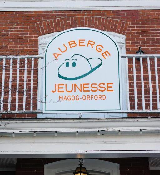 Auberge De Jeunesse Magog Orford Hostel
