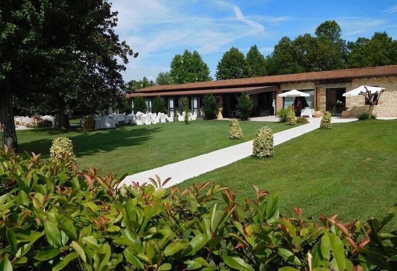 مبيت وإفطار Corte Poli