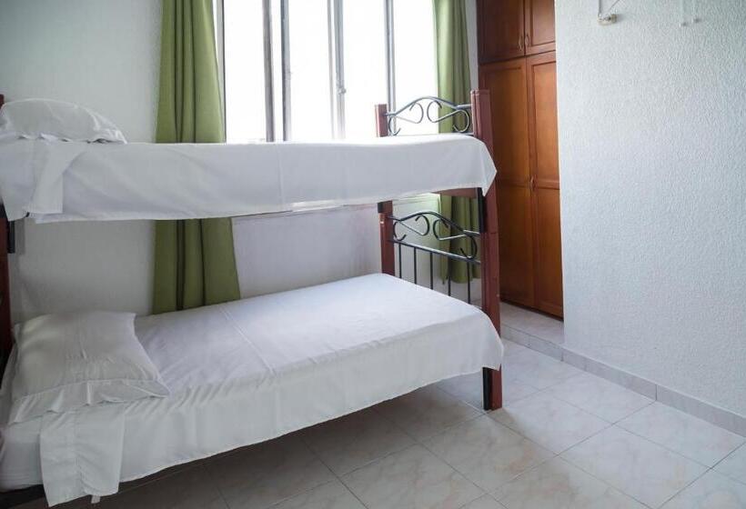 تختخواب و صبحانه Deportel Cali