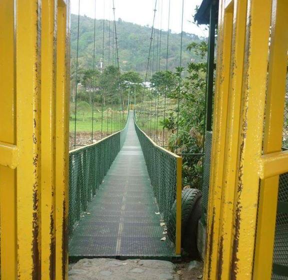 تختخواب و صبحانه House Of Coffee