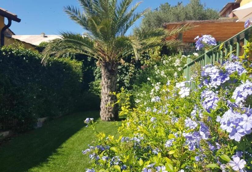 تختخواب و صبحانه La Rocca Maison De Charme