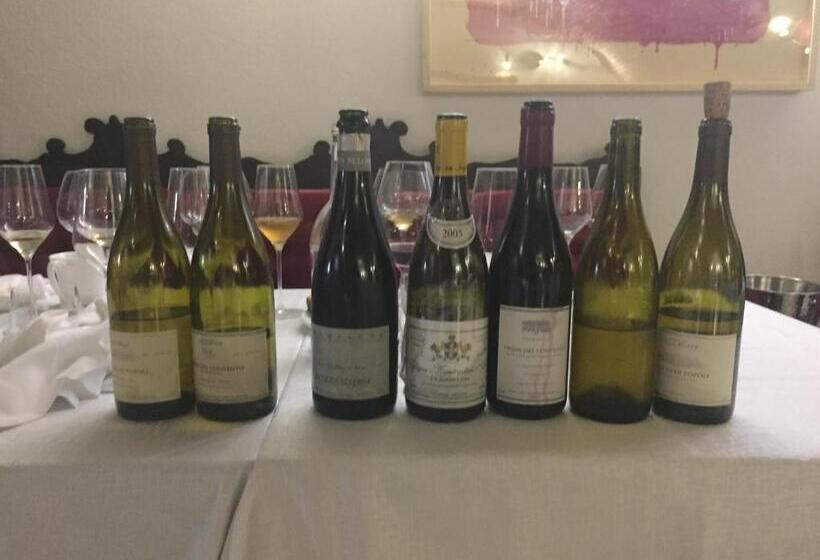 ベッドアンドブレックファースト Residenza Hostaria Del Pavone