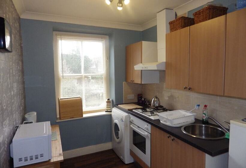 Bed and Breakfast Ryvington Apartments