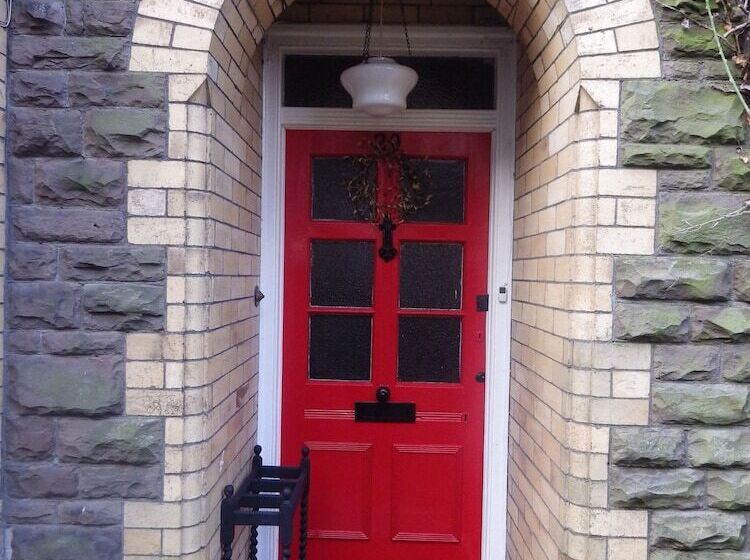 Bed and Breakfast Ryvington Apartments