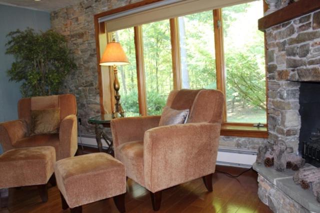 민박 The Inn At White Oak