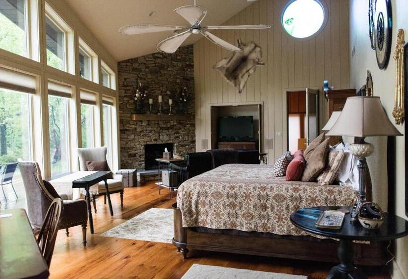 민박 The Inn At White Oak