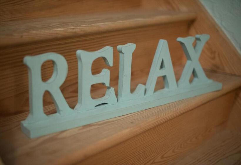 민박 The Inn At White Oak