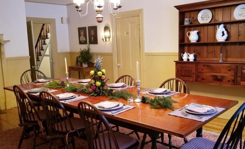 צימר Timbercliffe Cottage Inn