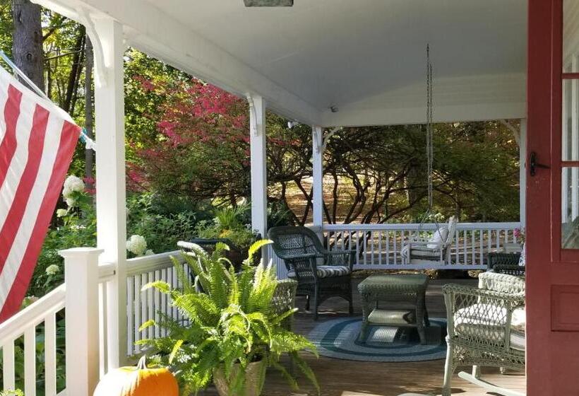 צימר Timbercliffe Cottage Inn