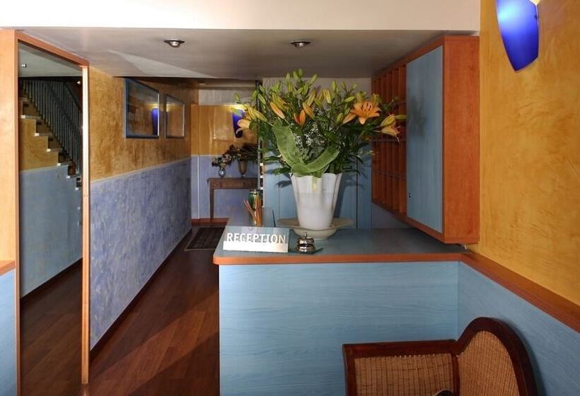 هتل Albergo La Coccinella