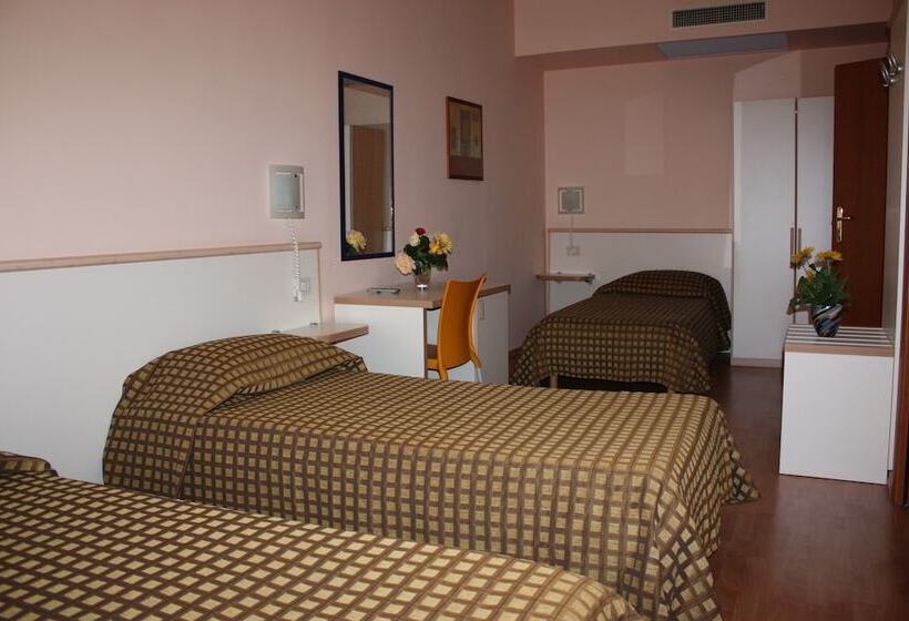 هتل Albergo La Coccinella