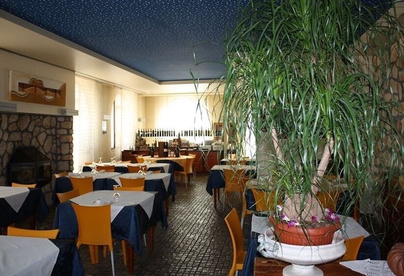 هتل Albergo La Coccinella