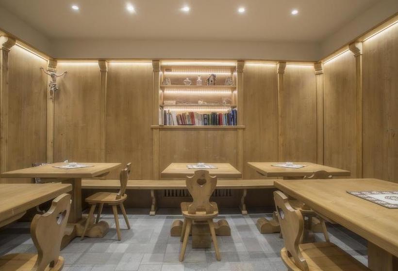 Отель Albergo Meublè Victoria