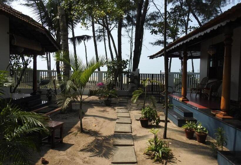 فندق Alleppey Beach Garden