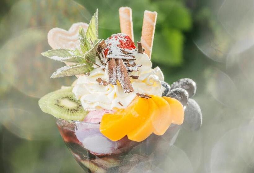 هتل Alpenhof Kristall