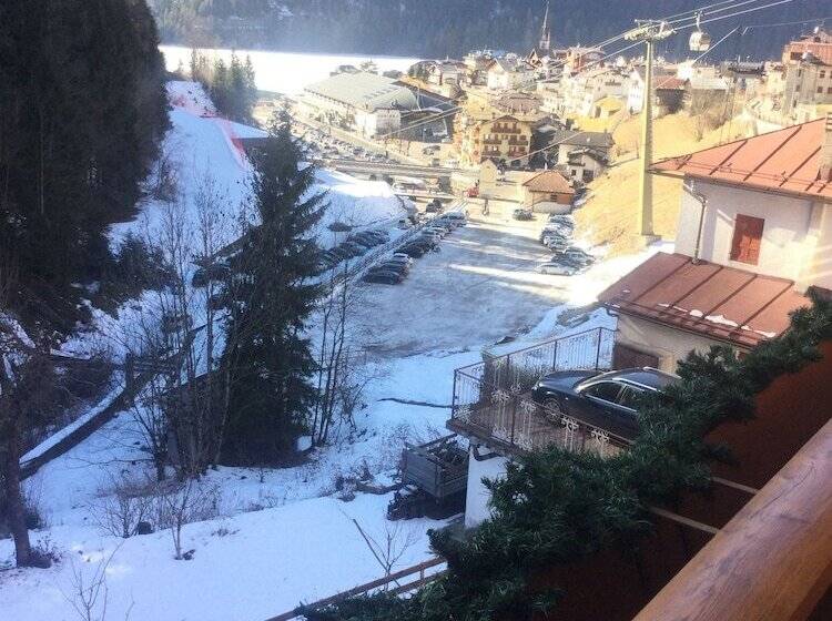 Отель Alpenrose