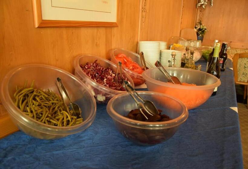 Отель Alpenrose