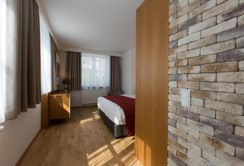 Отель Am Schrannenplatz