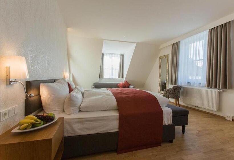 Отель Am Schrannenplatz