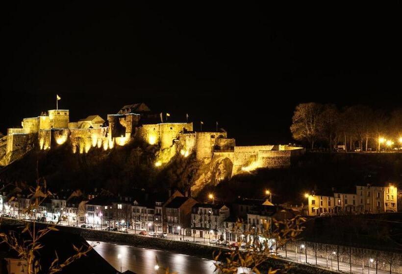Отель Bouillon