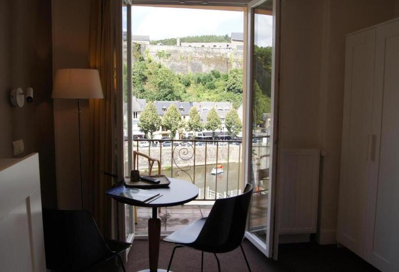 Отель Bouillon