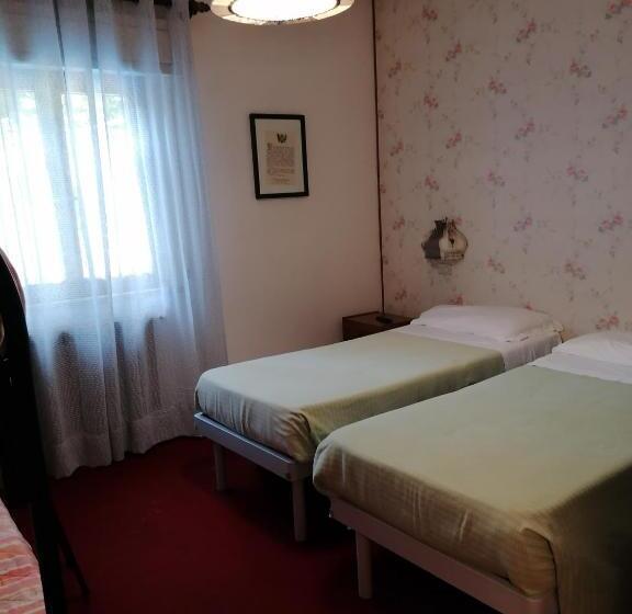 فندق Club 21