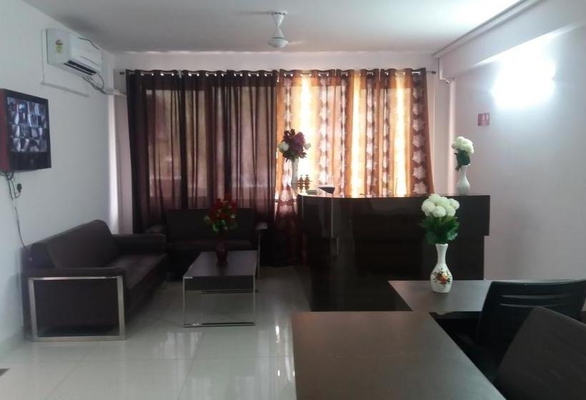 Отель Treebo Trip Silver Stallion Sector 18