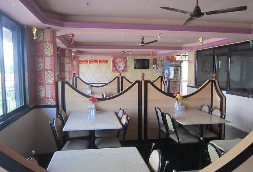 酒店 Dhruv Palace