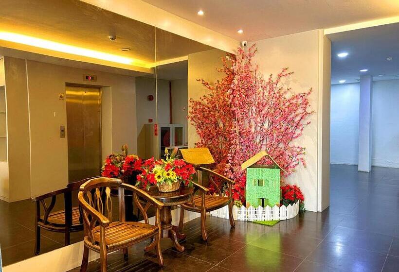 Отель Double Happiness