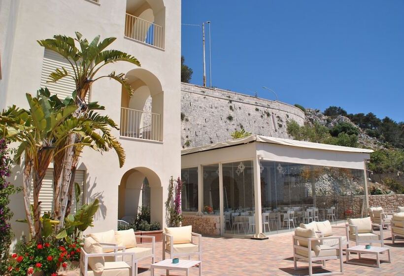 בית מלון כפרי Est