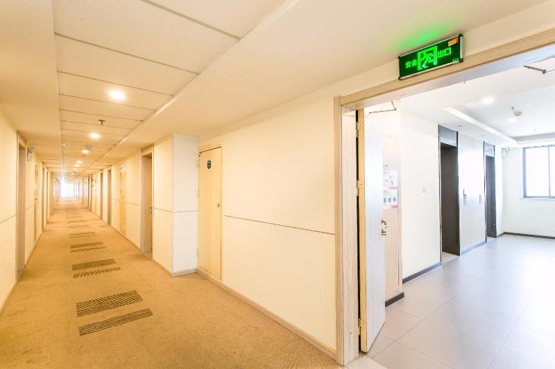 Отель Hanting  Kunshan Wanda Plaza