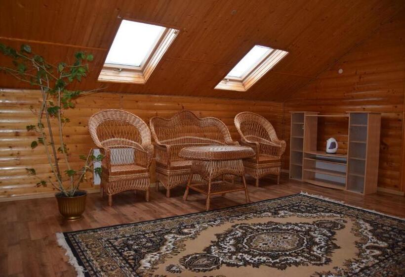 هتل Karpatskyi Maetok