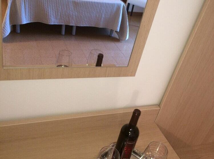 בית מלון כפרי La Cantinella