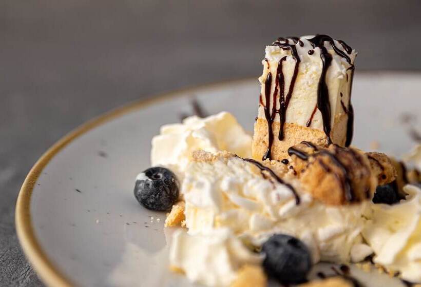 Отель La Svolta