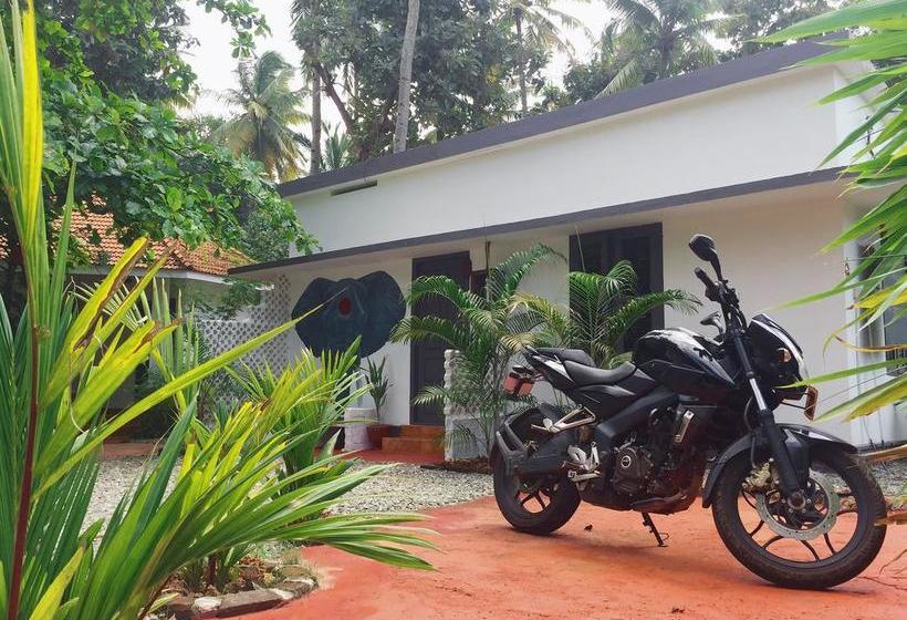 Hotel Mint Inside Garden