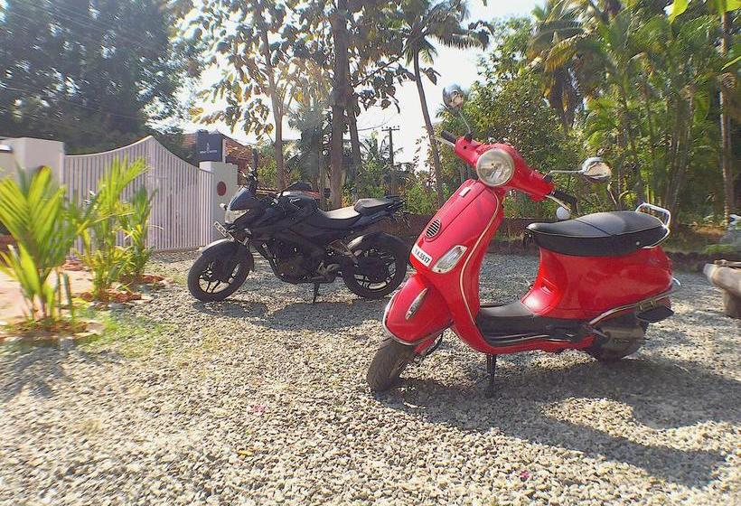 Hotel Mint Inside Garden