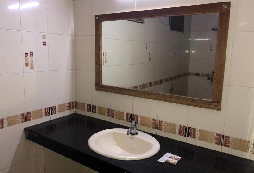 בית מלון כפרי New Cape