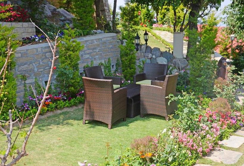 בית מלון כפרי Ojaswi Himalayan Resort