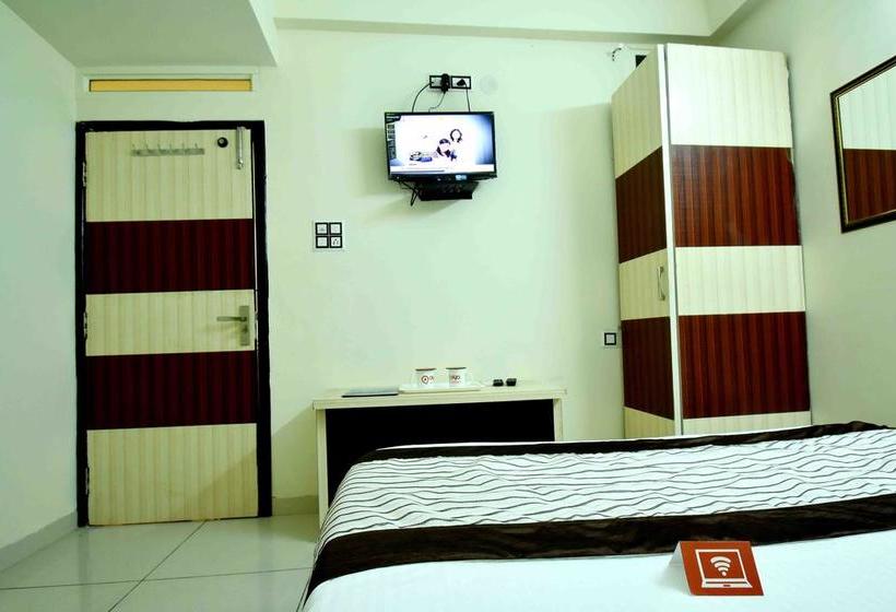 Отель Mehar Residency