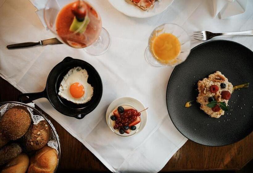 فندق Pension Panorama