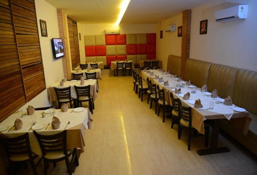 فندق Capital O 5389 Polo Club